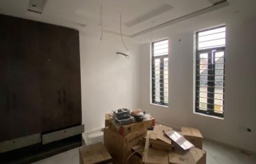 5 Bedroom fully detached with bq