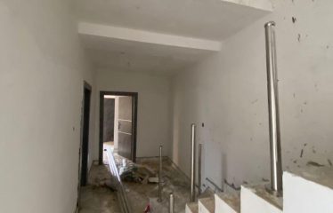 4 Bedroom semi detached with bq and home office