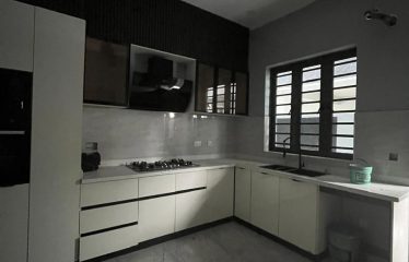 Exclusive 4 bedroom massionette with BQ