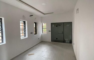 Modern 2 units of 2 bedroom flat & 1 bed mini flats