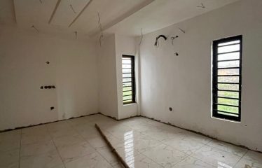 Exquisite 5 bedroom detached duplex with BQ