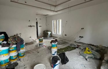 Exquisite 5 bedroom detached duplex with BQ