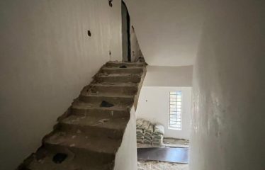 Exquisite 5 bedroom detached duplex with BQ