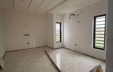 Exquisite 5 bedroom detached duplex with BQ