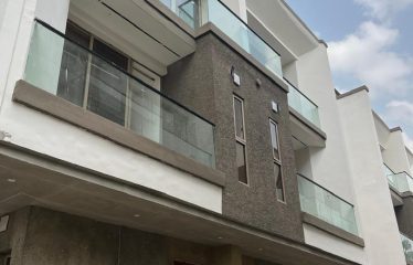 Luxury 4 bedroom Terrace Duplex with Bq