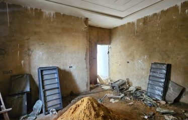 2 units 5 bedroom semi detached with bq