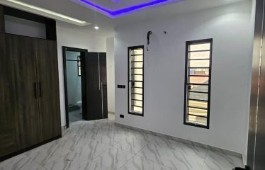 Luxury 5 Bedroom fully detached duplex with bq